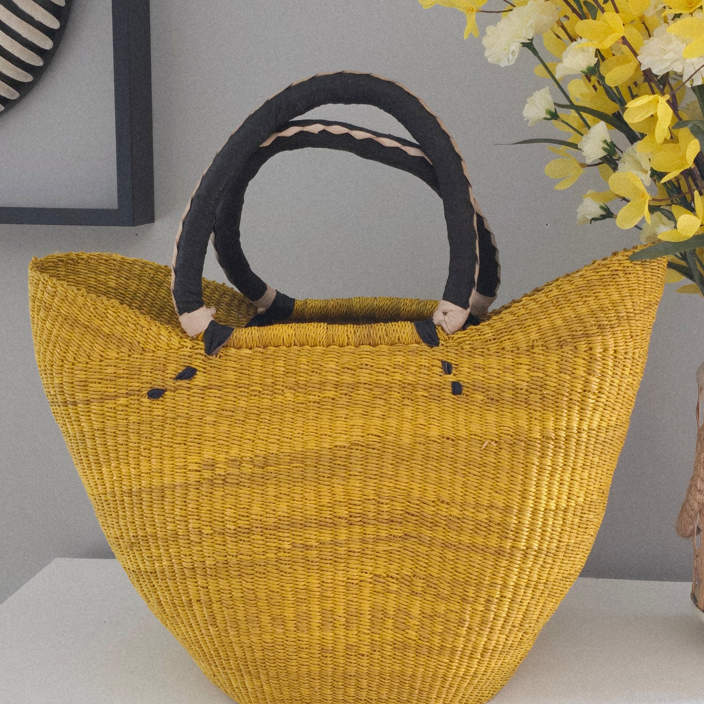 Yellow U shopper basket
