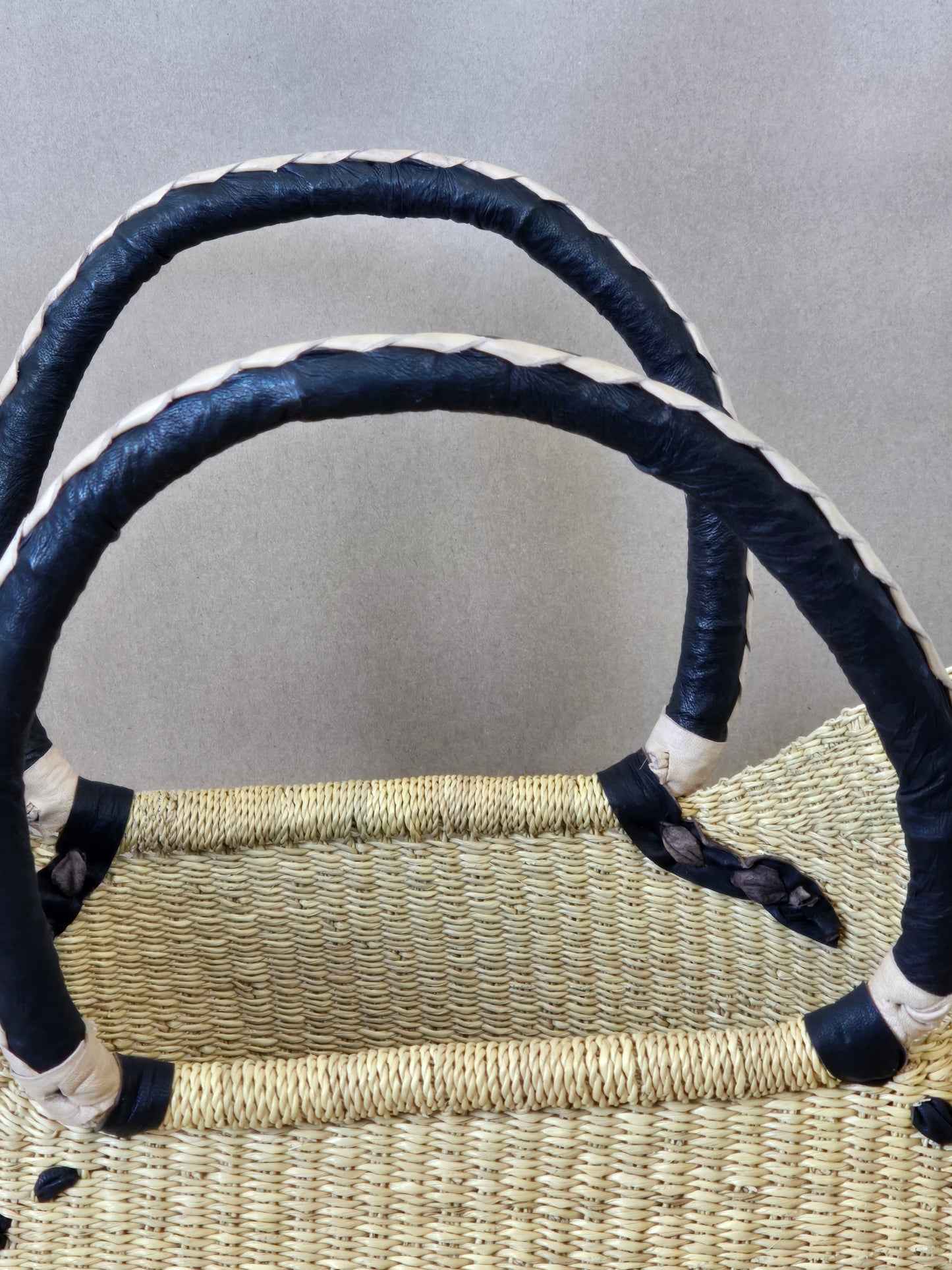 Large u shopper basket Balck & Tan