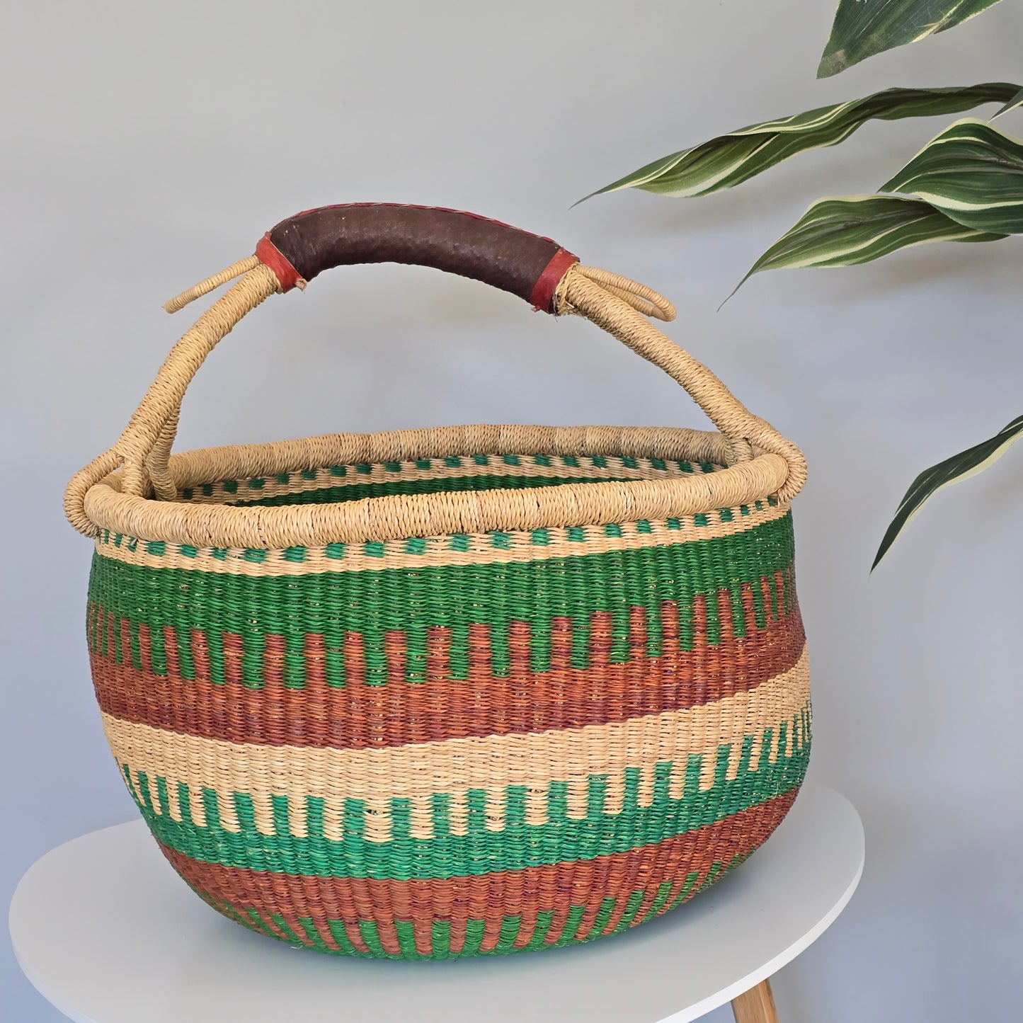 Ciby: Large round Bolga Market basket