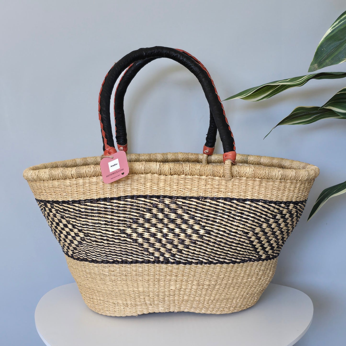 Ghana Bolga Oval shopping Basket ( black and neutral)