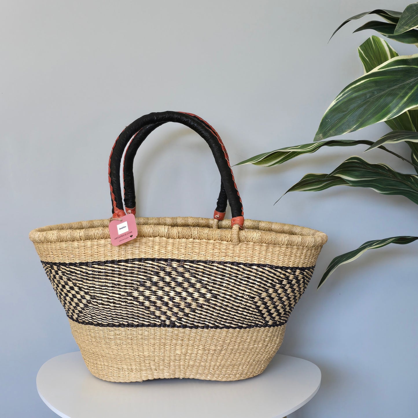 Ghana Bolga Oval shopping Basket ( black and neutral)
