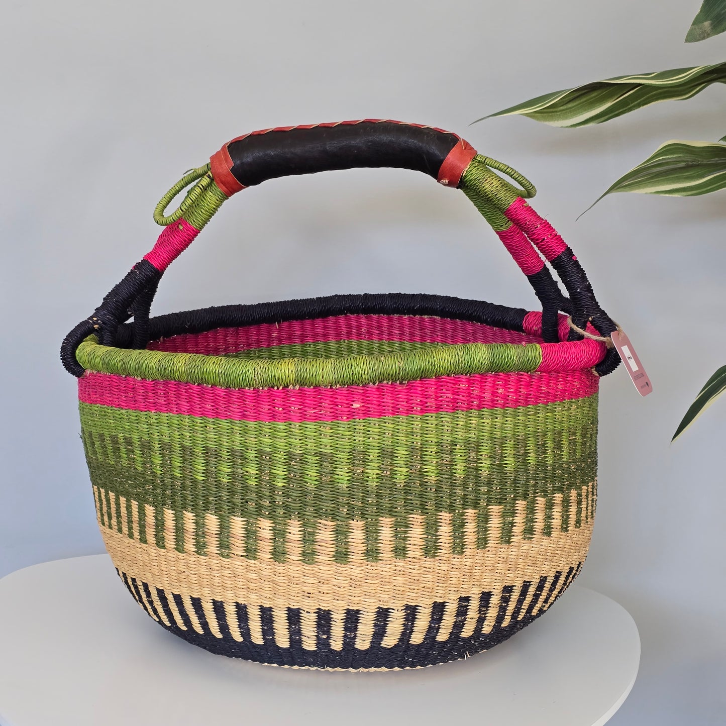 Piny: Large round Bolga Market basket